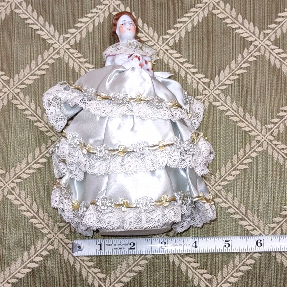 Vintage  Pin Cushion Doll in Sage Green Silk - Picture 7 of 7